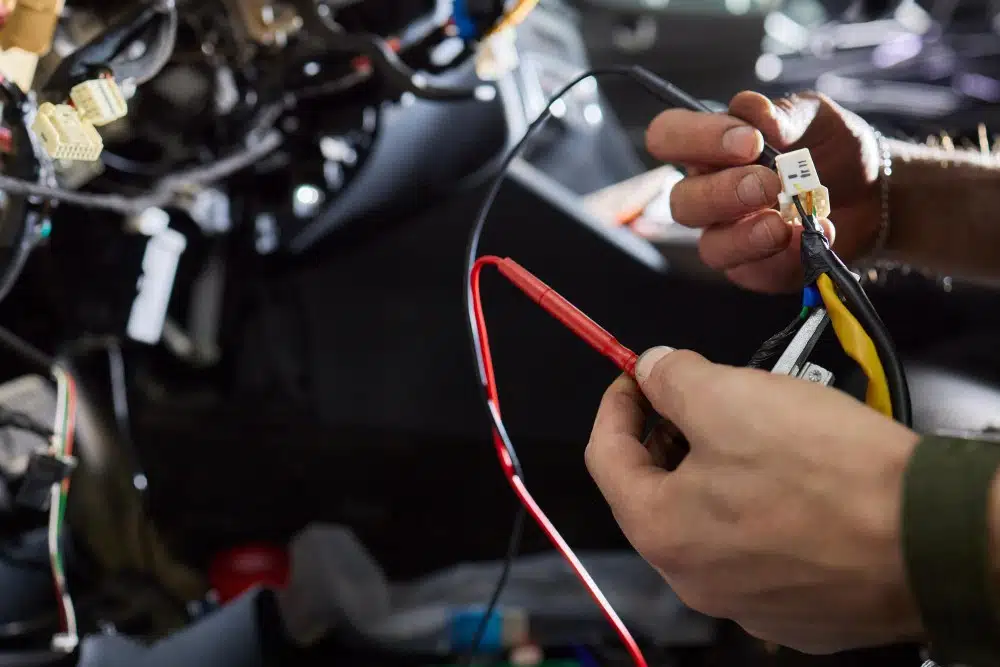 5 kerusakan sistem kelistrikan pada mobil yang harus kamu ketahui