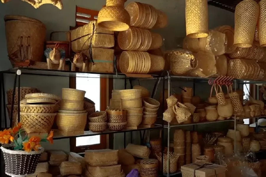 4 Kerajinan dari Bambu yang Cantik Khas Indonesia